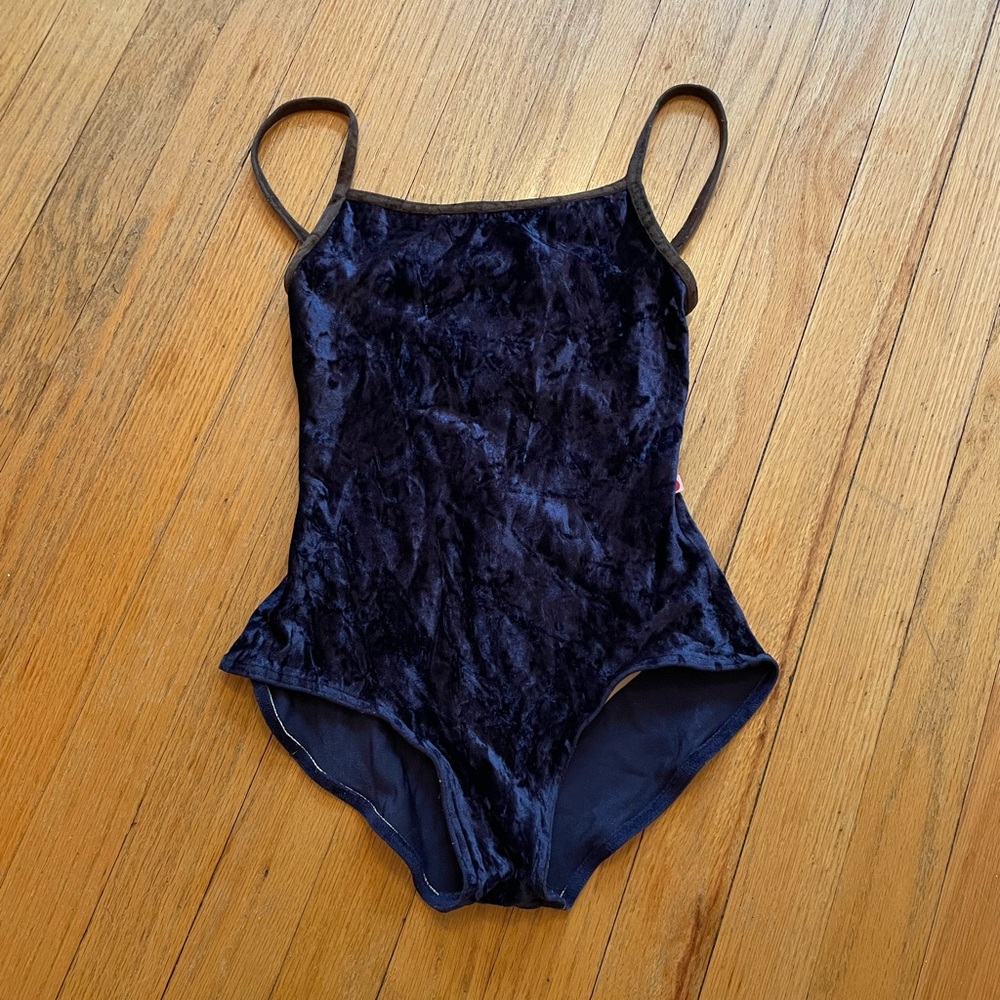 Velvet yumiko Daniela